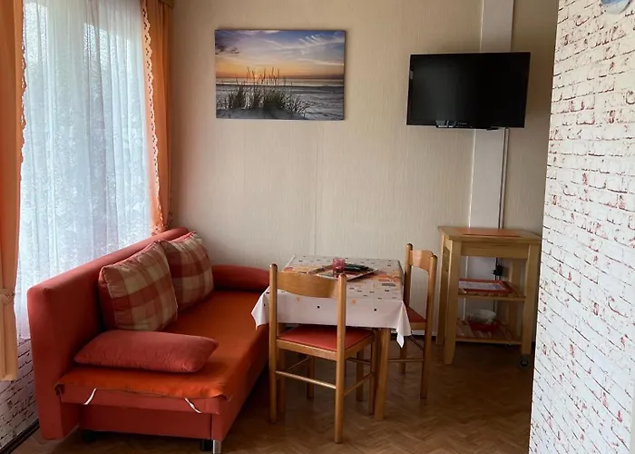 Ferien-bungalow Im Seebad Ueckermuendeot Bellin Semesterbostad Ueckermünde